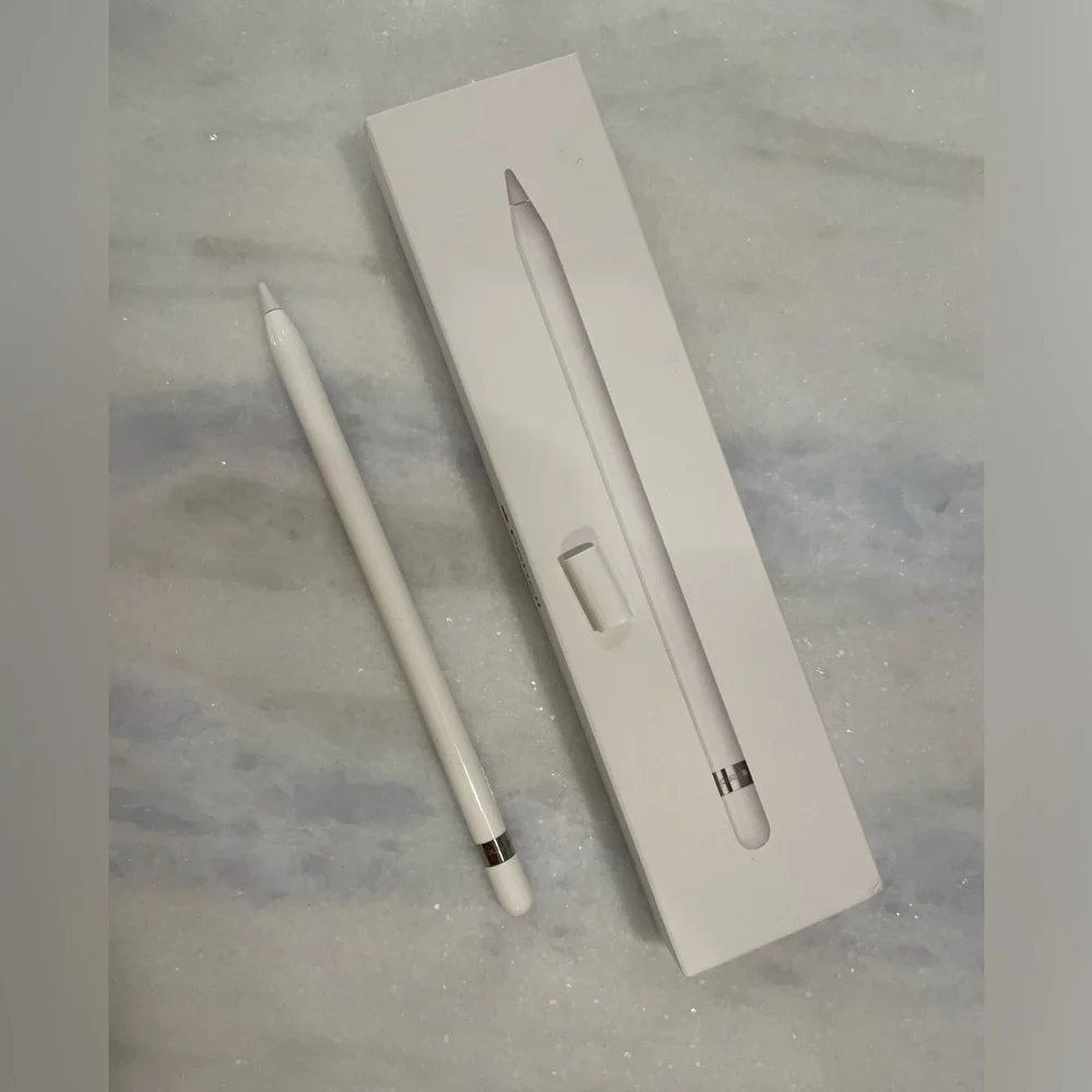 Apple iPad mini 5th generation with Apple Pencil and Apple brand case/cover 64GB